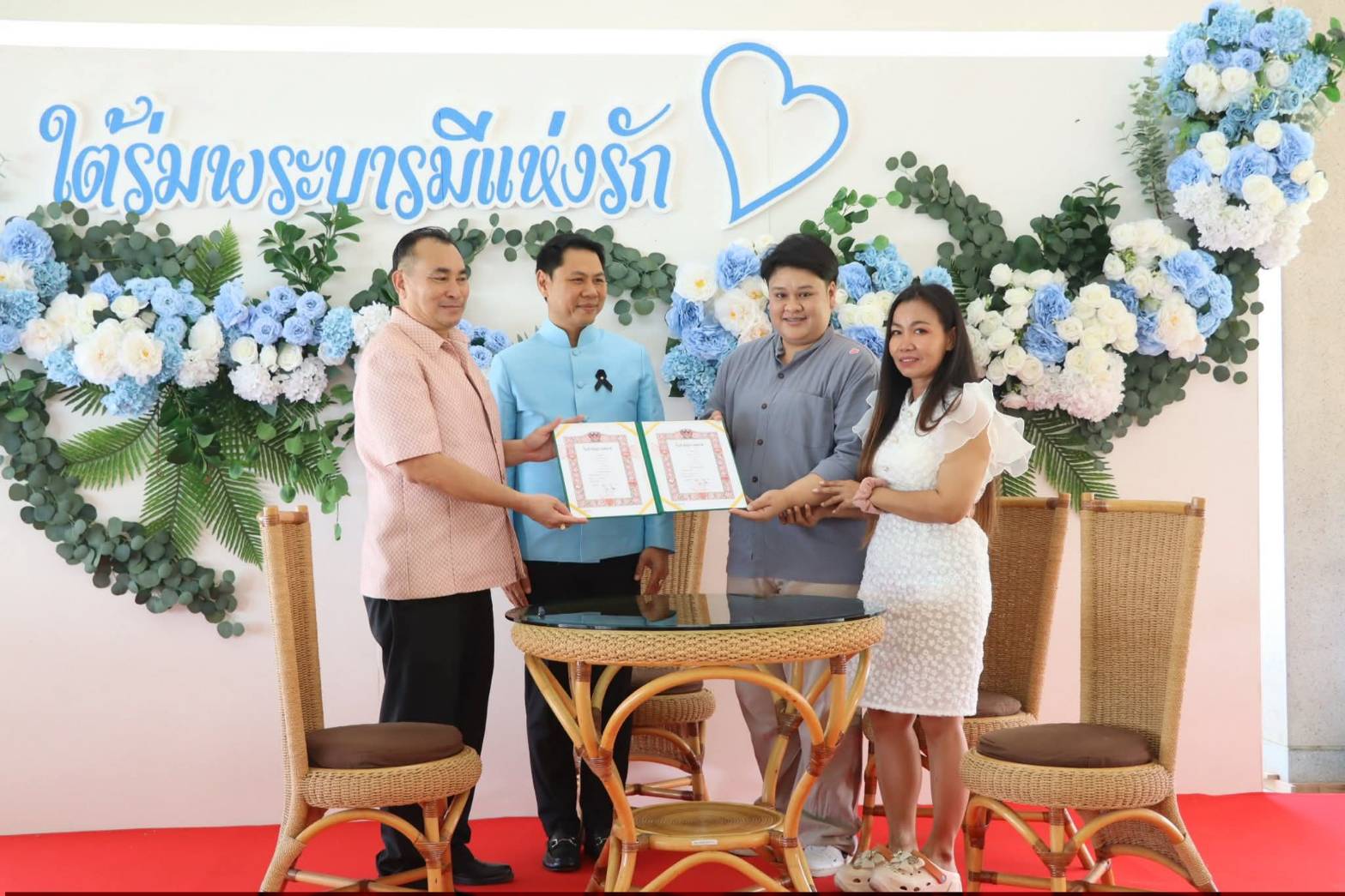 title - ศพส. จัดงาน “รักแห่งศิลป์ รักแห่งแผ่นดิน” เพื่อน้อมรำลึกในพระมหากรุณาธิคุณของสมเด็จพระนางเจ้าสิริกิติ์ พระบรมราชินีนาถ พระบรมราชชนนีพันปีหลวง ณ ศูนย์ส่งเสริมและพัฒนาอาชีพเสริมนอกภาคการเกษตร (ศูนย์ศิลปาชีพบางไทรฯ เดิม)